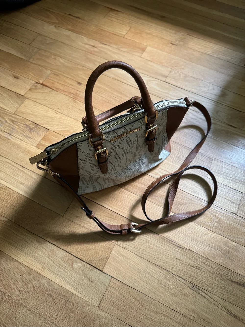 Ciara Michael Kors Brown Cream Signature Satchel Purse Bag Authentic removable